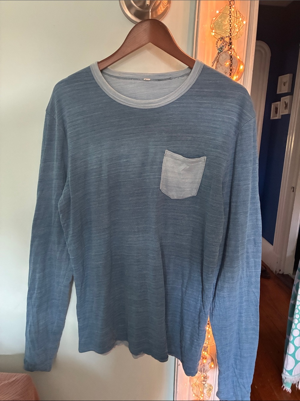 Marine Layer Mens Long-Sleeve Crewneck Pocket Shirt - Blue